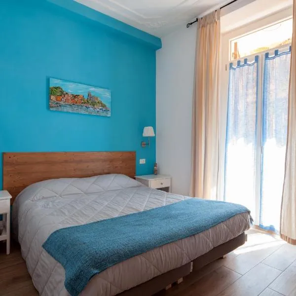 Cinque Terre Charme Rooms，位于斯培西亚的酒店