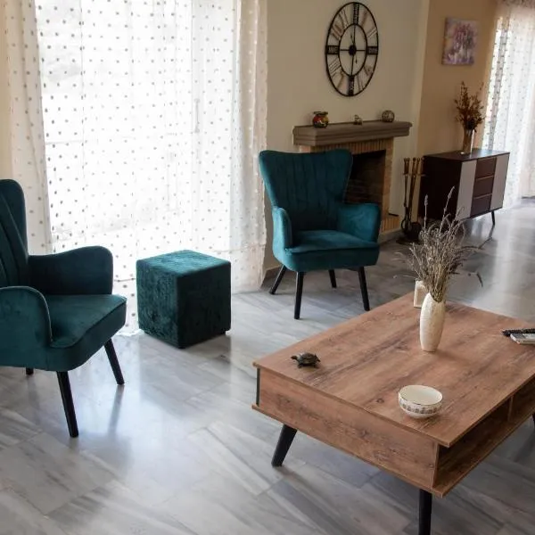 Cozy and calm，位于Dhílesi的酒店