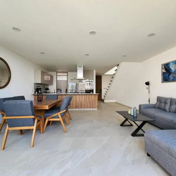 Casa de Lujo con Jacuzzi，位于克雷塔罗的酒店