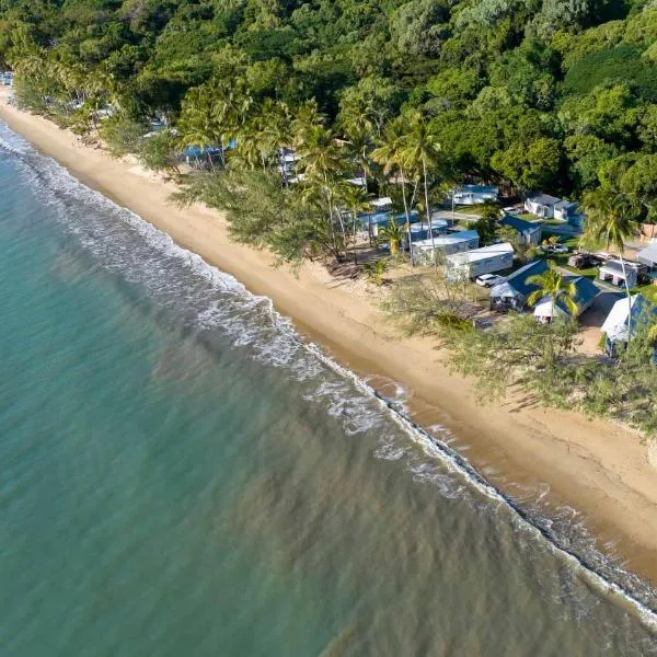 Ellis Beach Oceanfront Holiday Park，位于棕榈湾的酒店