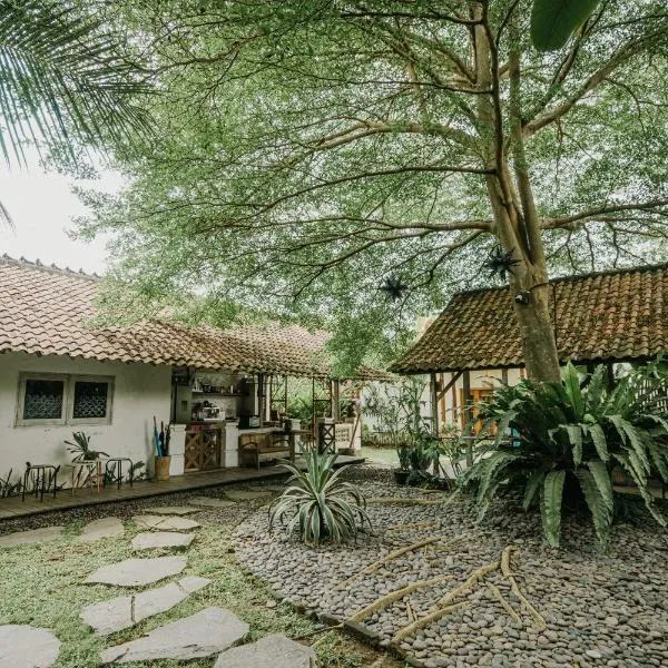 East room at Semadi Living,位于Darmasaba的酒店