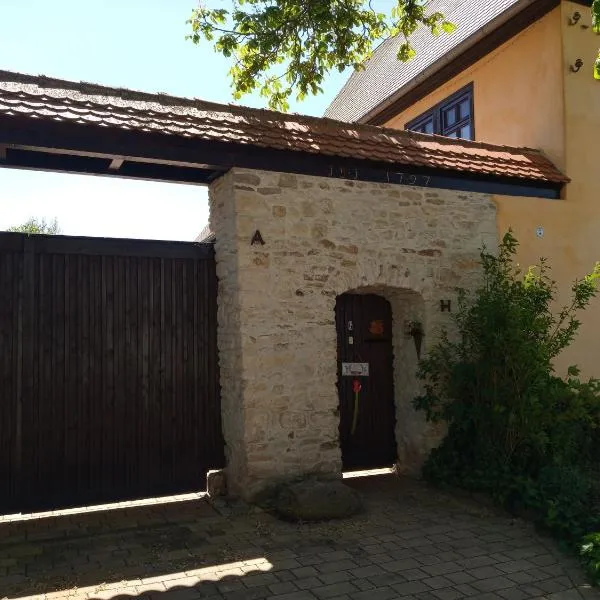 Ferienwohnung Saalekoje，位于萨勒河畔哈雷的酒店