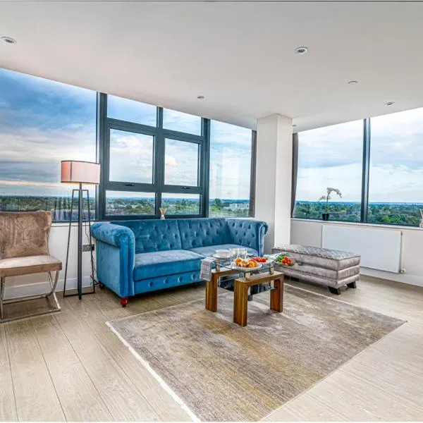 Heathrow Family Apartments，位于Sunbury Common的酒店