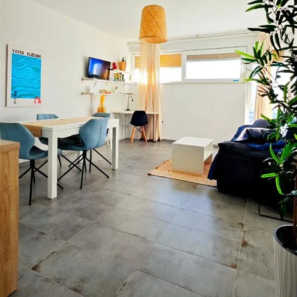 Cozy Old Town Apartment，位于扎达尔的酒店