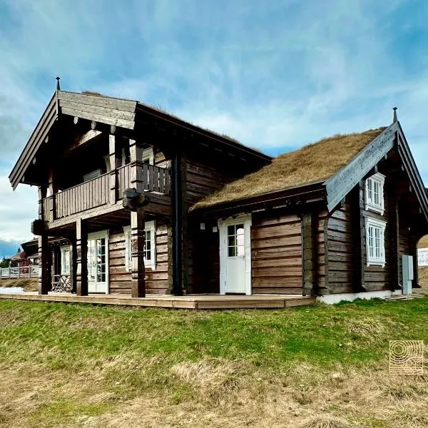 New log cabin with sauna, waxing shed & bench at Sjusjøen，位于Ringsaker的酒店