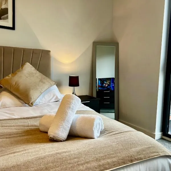 Sleek City Centre Suite with FREE Netflix & Parking，位于Kingshurst的酒店