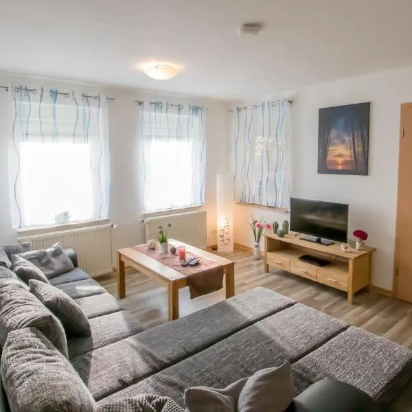 Ferienwohnung Werrablick Hedemünden - Gartenbenutzung mit Grill - WLAN，位于汉恩明登的酒店