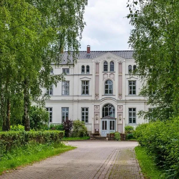 Herrenhaus Marienhof，位于滨湖克拉科的酒店