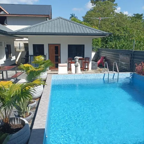 Tropical appartement 2，位于帕拉马里博的酒店
