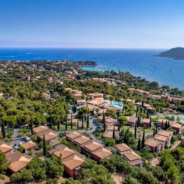 Village Club Les Mas de L'Esterel，位于卡利昂的酒店