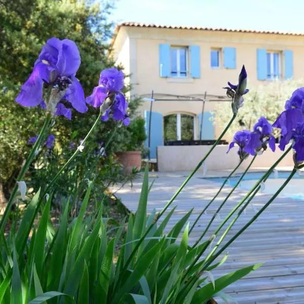 Villa au calme et sans vis à vis , proche du village，位于La Bastide-des-Jourdans的酒店