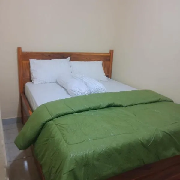 Angel homestay and shop，位于Dompu的酒店