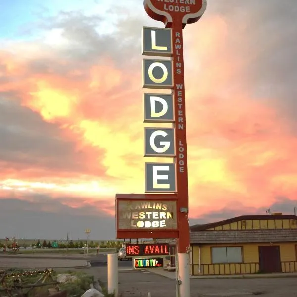 Rawlins Western Lodge，位于罗林斯的酒店