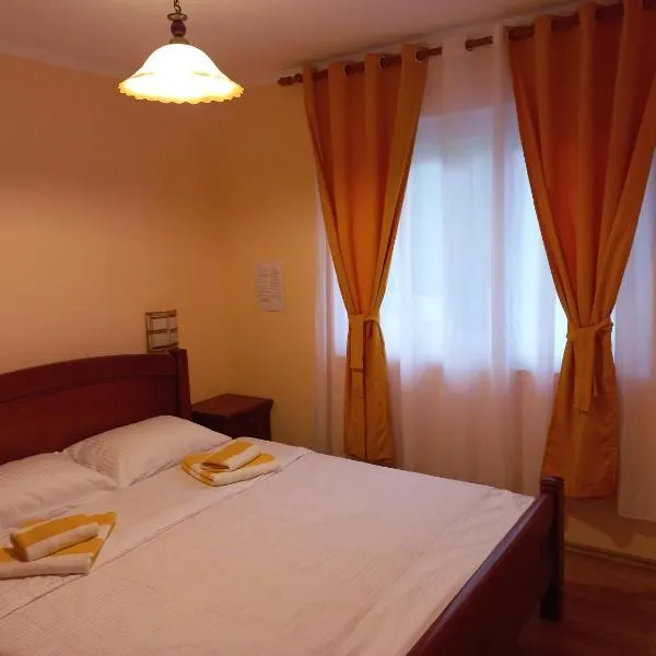 Apartmani Sobe Sljivancanin，位于Virak的酒店