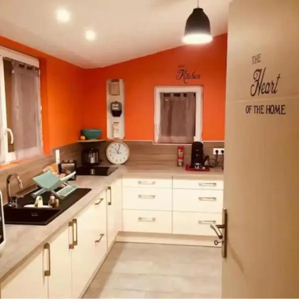 La Maison Téranga au Bourg de Villenave，位于Courrejean的酒店