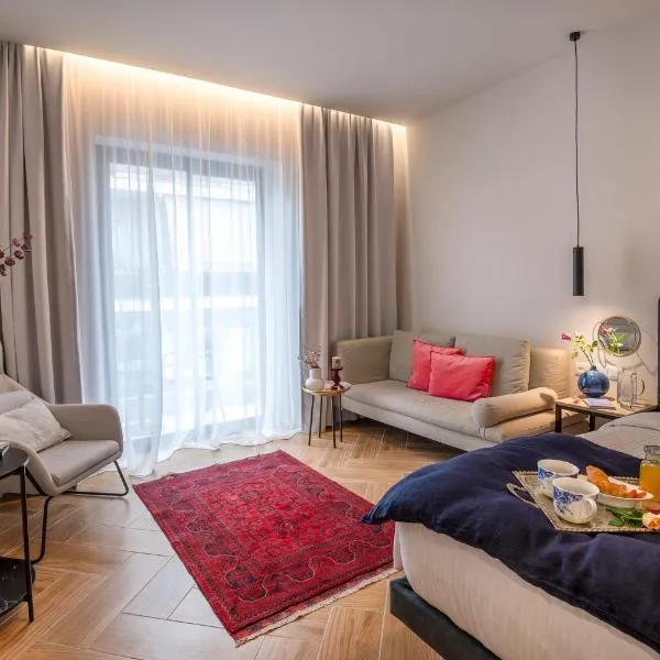 IRA - ΗΡΑ Hotel，位于卡拉马塔的酒店