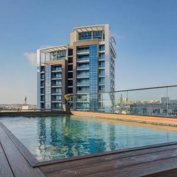 Noru Hotel Malta - Adults Only Hotel，位于圣朱利安斯的酒店