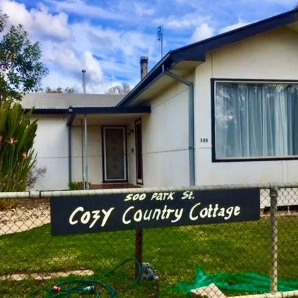 Cosy Country Cottage with AirCon，位于海伊的酒店