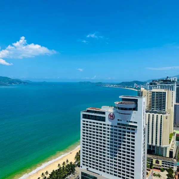 Gold Coast Nha Trang Luxury Apartment - Ocean View，位于Dien Khanh的酒店