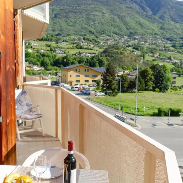 Maison Valerio - Appartamento con vista e parcheggio privato ad Aosta，位于努斯的酒店