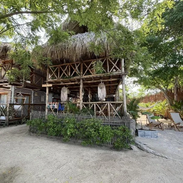 Thani Ecobeach Barú，位于Isla Barú的酒店