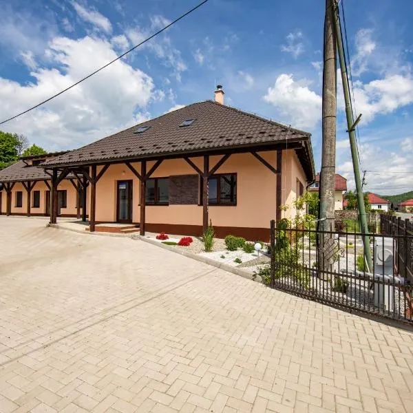 Poloninka，位于Ulič的酒店