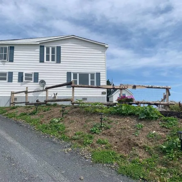 Merritt's Harbour Memories，位于Herring Neck的酒店