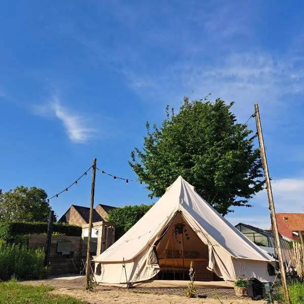 HogeScheure，位于Staden的酒店