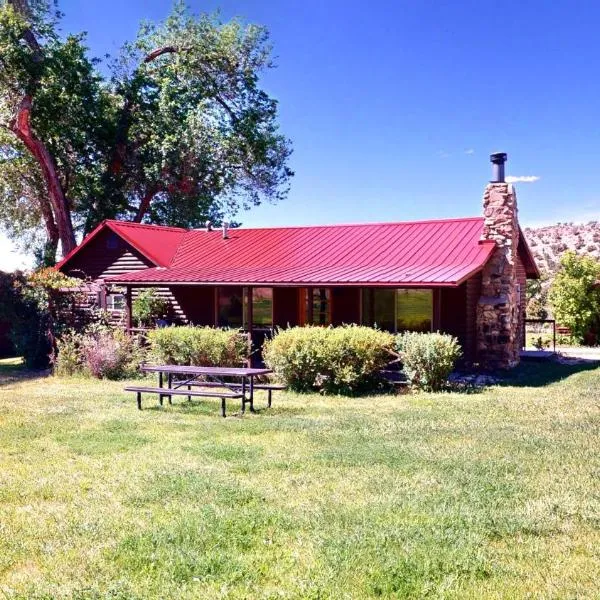 Pack Creek ~ Farm House，位于摩押的酒店