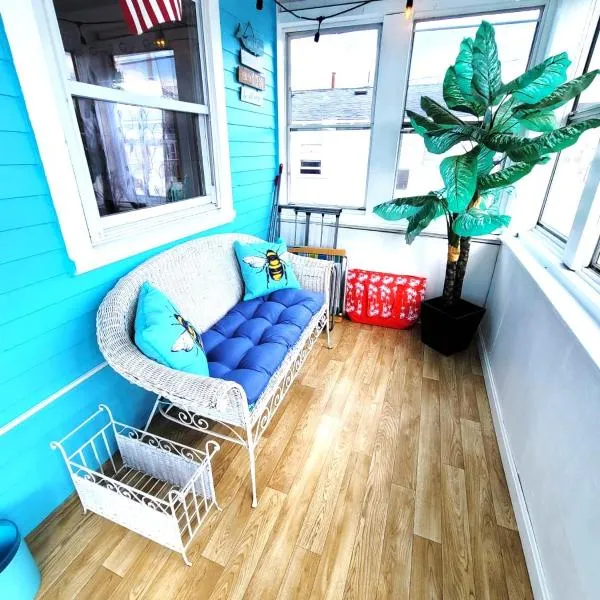 Sea & Sun Cottage #1，位于汉普顿的酒店