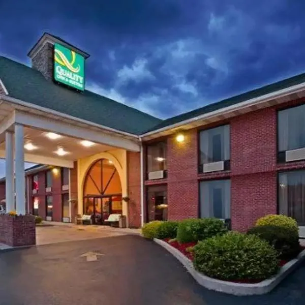 萨默塞特品质旅馆及套房酒店，位于Burnside的酒店