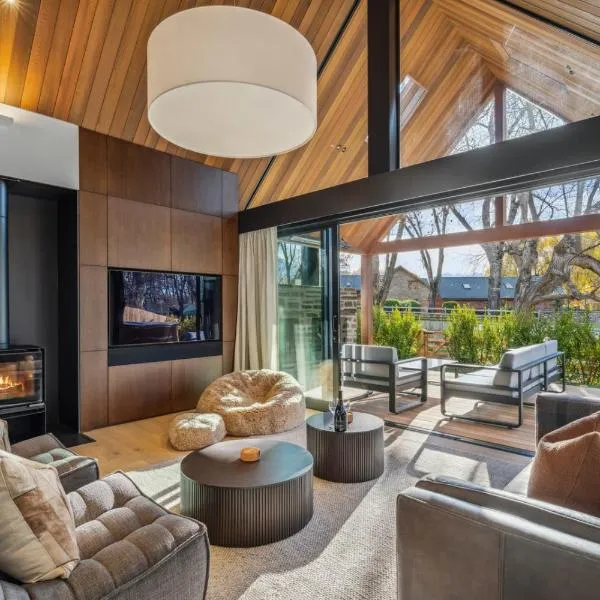 MacAndrew Luxury Lodge，位于瓦纳卡的酒店