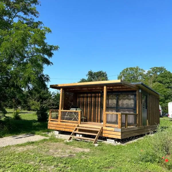 Camping Onlycamp Vauban，位于新布里萨克的酒店