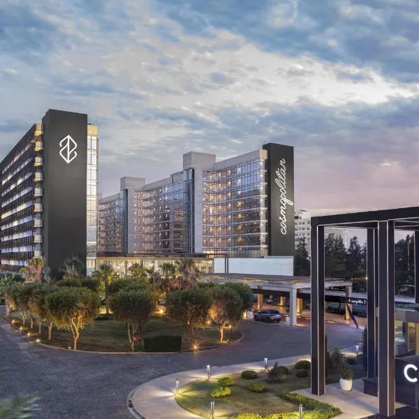 Nirvana Cosmopolitan Hotel - Convention & Sports Center，位于拉瑞的酒店
