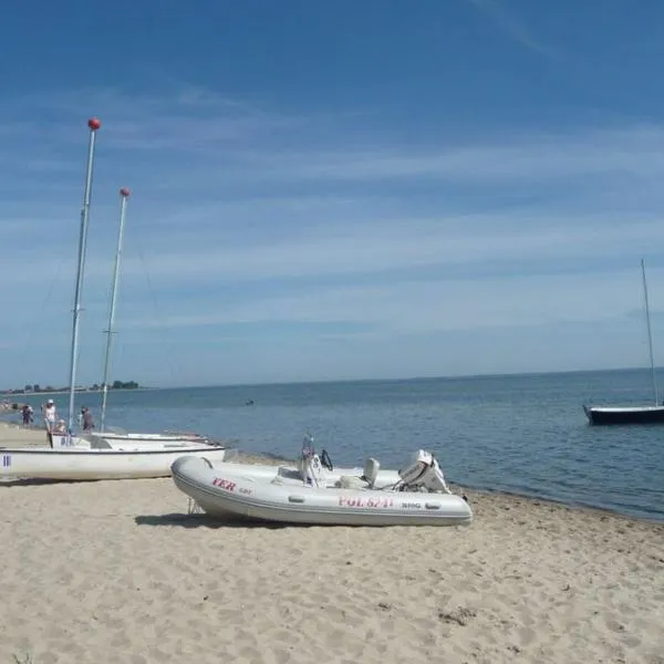 Nadmorski dom przy plaży，位于梅彻林基的酒店