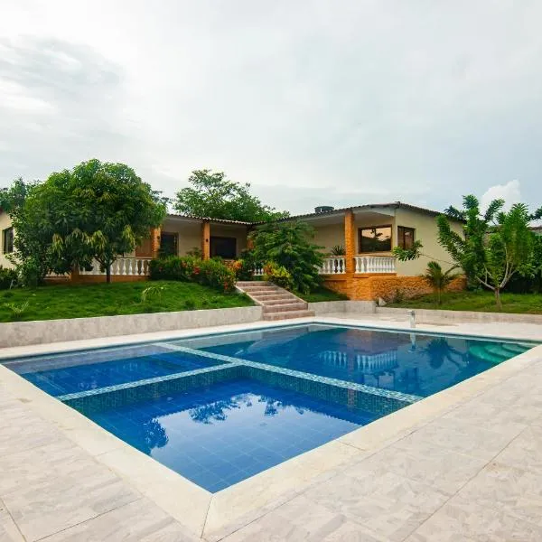 Cabaña Villa Marcela，位于圣玛尔塔的酒店