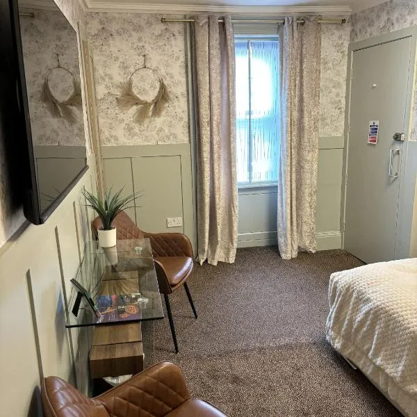 The Blackhorse Accommodation，位于牛顿斯图尔特的酒店
