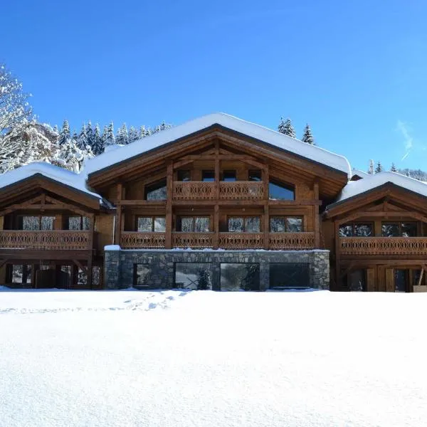 Les Chalets d'Adelphine & SPA，位于莱热的酒店