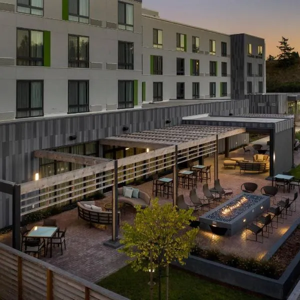Courtyard by Marriott Portland East，位于波特兰的酒店