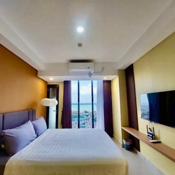 Serene Studio Pollux Batam Center - High Floor Sea View，位于秾莎的酒店