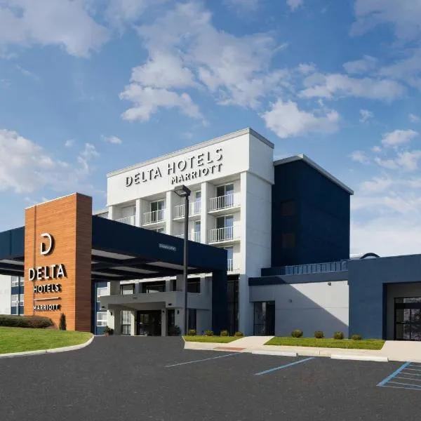 Delta Hotels by Marriott Green Bay，位于绿湾的酒店