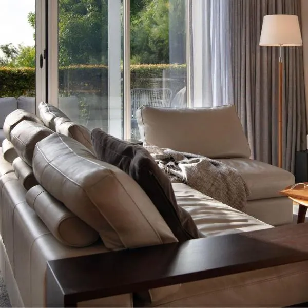 Belle Voir- scenic views, steps from town，位于戴尔斯福特的酒店