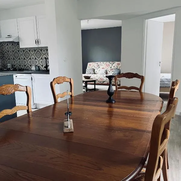 Grand appartement à la campagne，位于Celles-sur-Plaine的酒店