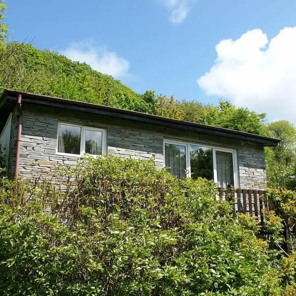 Bantry Cottage at Crackington Haven, near Bude and Boscastle, Cornwall，位于Warbstow的酒店