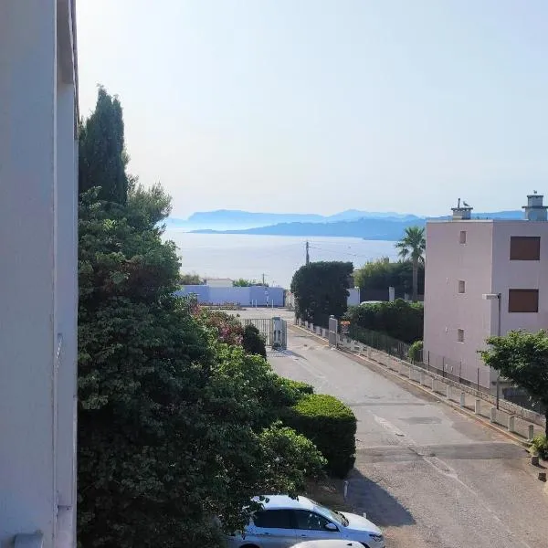 Appartement T2 neuf vue mer en bord de mer，位于锡富尔勒普拉日的酒店