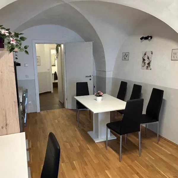 Paky Appartements 00314，位于莱塔河畔布鲁克的酒店
