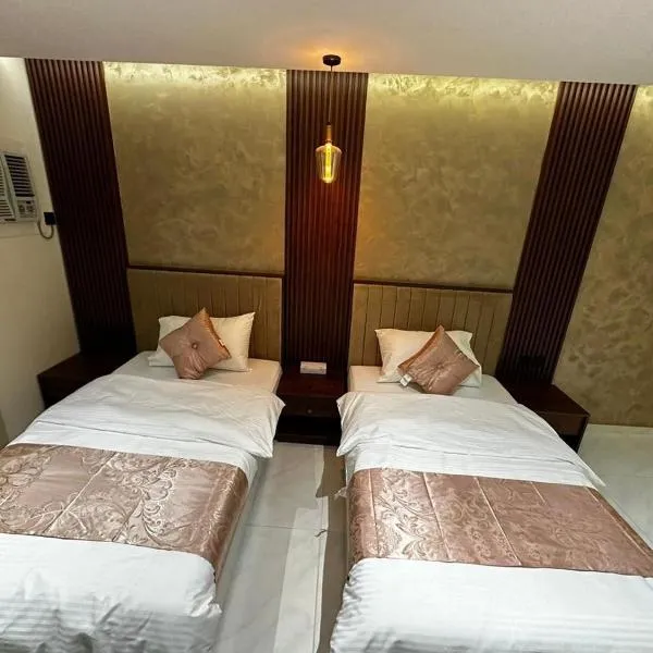 HOTEL SHATH Al BAHAR，位于Ḑubā的酒店