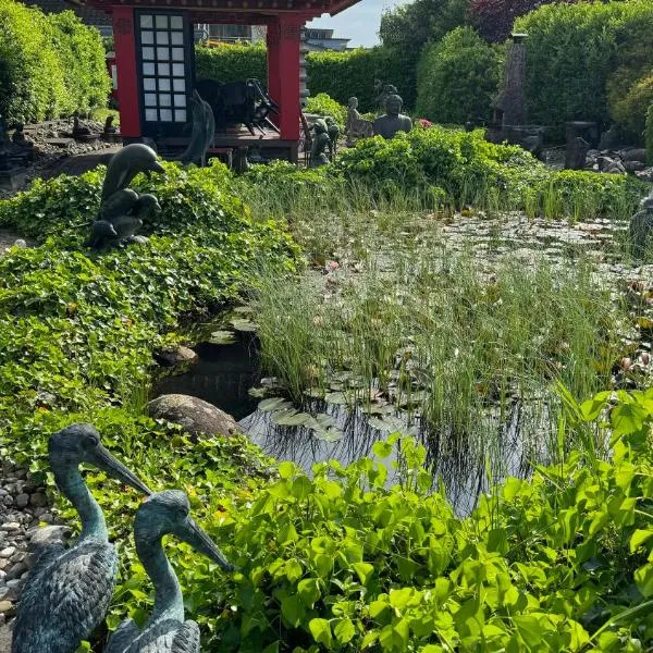 Asian Garden - Das Ferienhaus，位于洛马尔的酒店