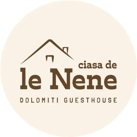 Ciasa de le Nene - Dolomiti guesthouse，位于皮耶韦迪卡多雷的酒店