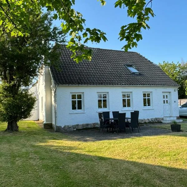 Feriehus Vrensted-Løkken，位于洛肯的酒店